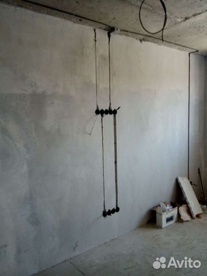 Электромонтёр-электромонтажник