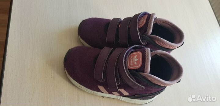 Оригинальные весенне-осенние Adidas кроссовки