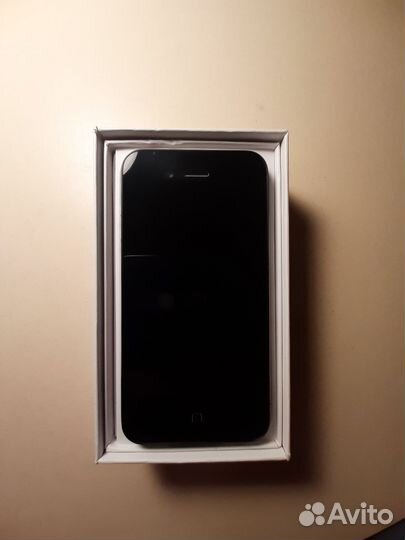 iPhone 4S, 16 ГБ