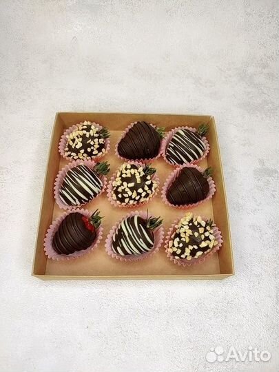 Клубника в темном шоколаде