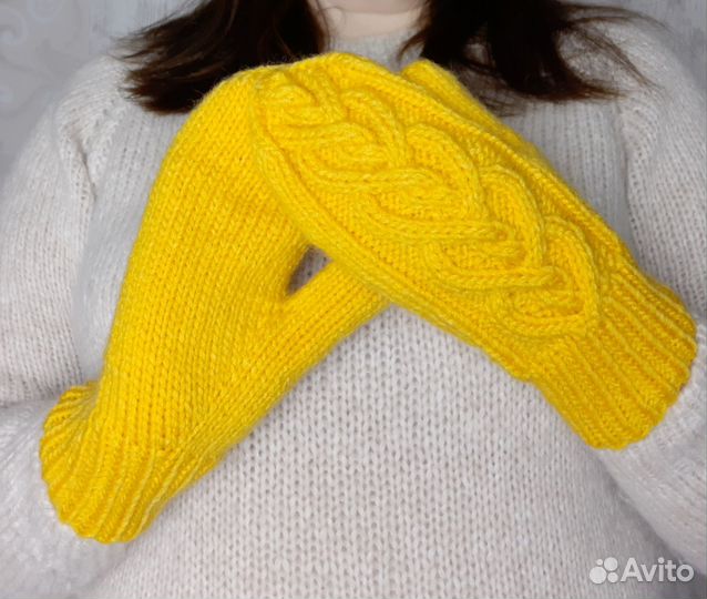 Варежки зимние женские