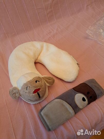 Подушка для ребёнка в машину