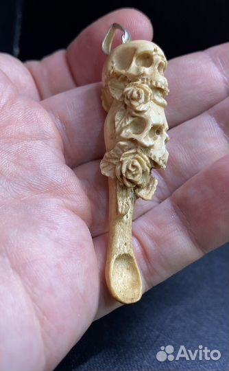 Ложечка-подвеска ритуальная. Рог оленя