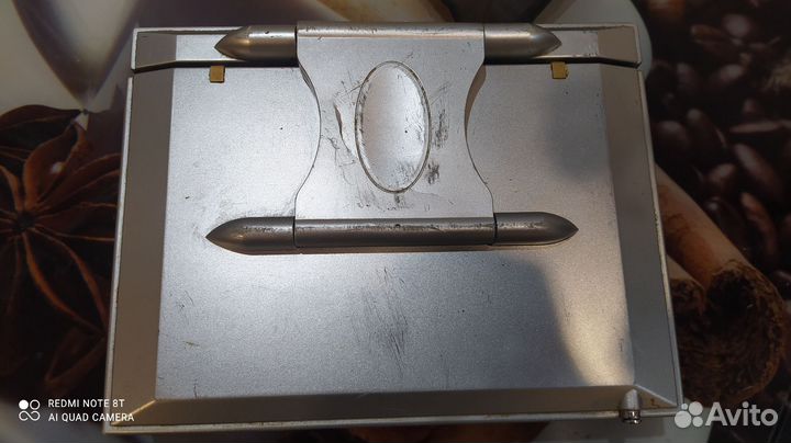 Портативный видеопроигрыватель