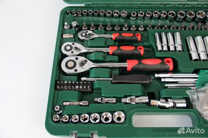 Набор ручного инструмента 121 предмет в чемодане