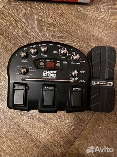 Гитарный процессор line 6 floor pod
