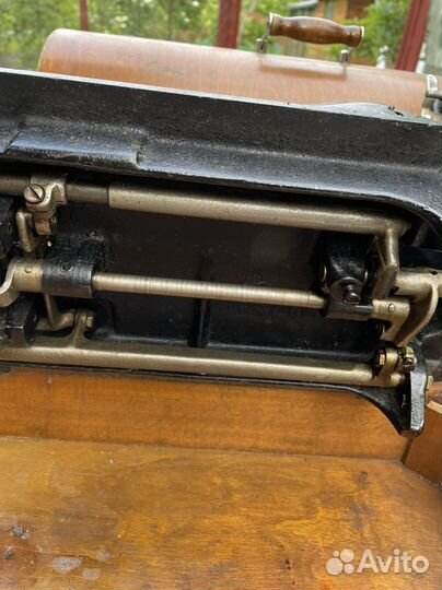 Швейная машинка ручная