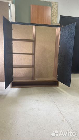 Продам встроенный шкаф в ванную комнату
