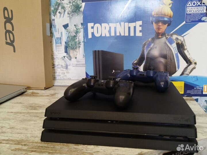 Sony PS4 PRO /1TB/ 3 Rev в Коробке + 2 Джоя + Игры