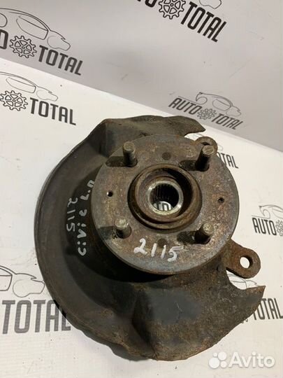 Кулак поворотный левый Honda Civic ES