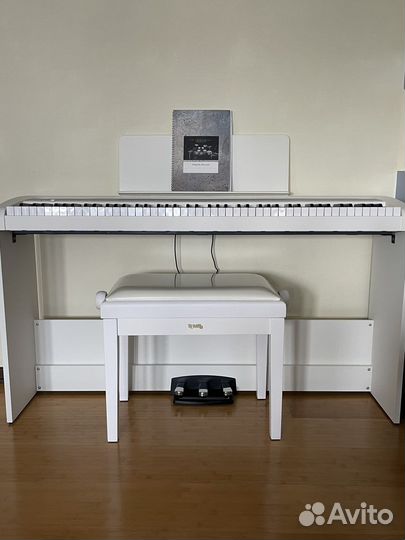 Цифровое пианино korg