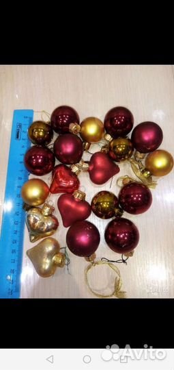 Рождественский венок, елочные игрушки