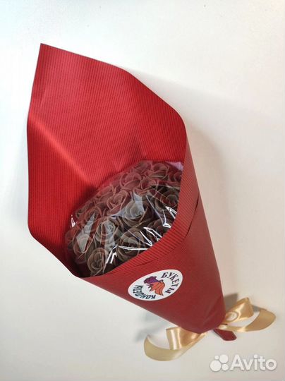 Розы из Молочного Шоколада - 19 шт в Букете