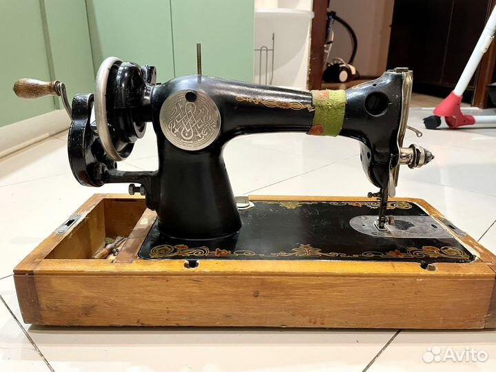 Швейная машинка подольская ручная СССР