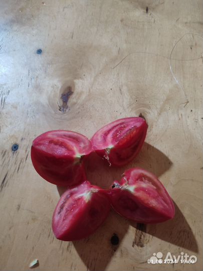 Помидоры розовые