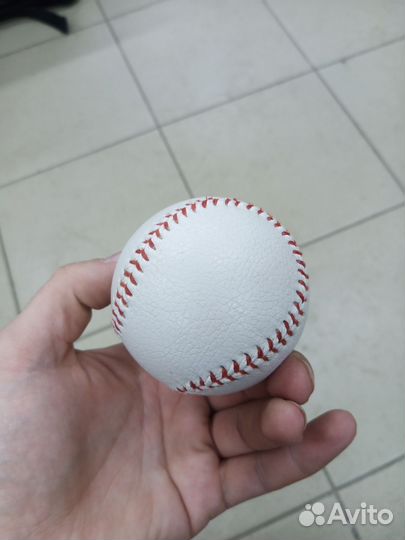Бейсбольный мяч