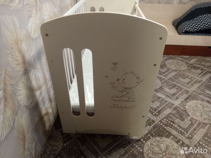 Детская кроватка