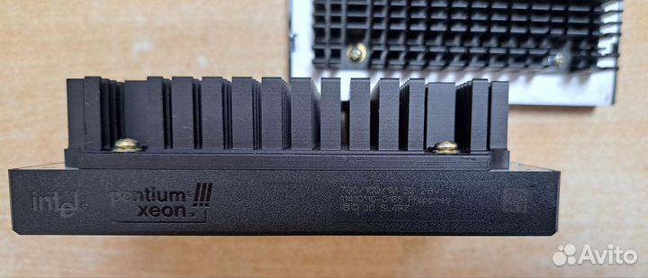 Процессор Intel Pentium III Xeon Slot 2