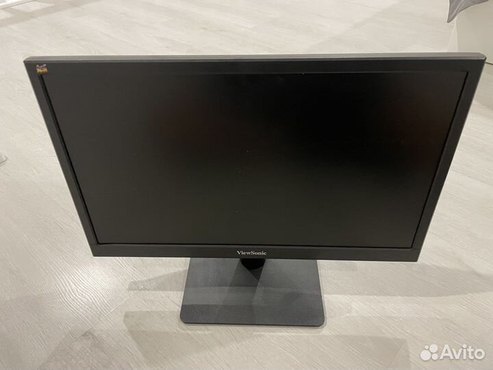 Монитор Viewsonic и Philips