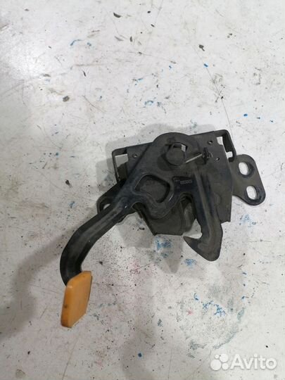 Замок капота (Geely Coolray)