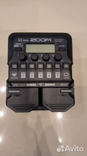 Гитарный процессор zoom G1 four
