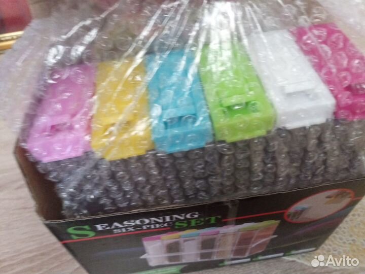 Набор баночек для специй новый