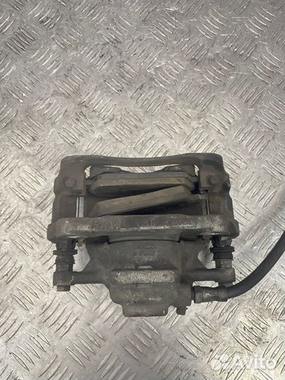 Суппорт тормозной передний левый Mini Clubman