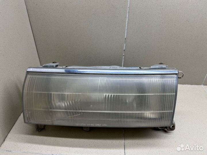 Фара левая левая Toyota Town/Masterace V WG 2CT