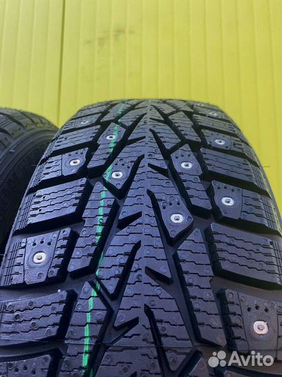 Ikon Tyres Nordman 7 215/70 R15 98T