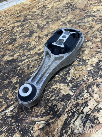 Подушка опора двигателя K4M838 Рено Меган 3