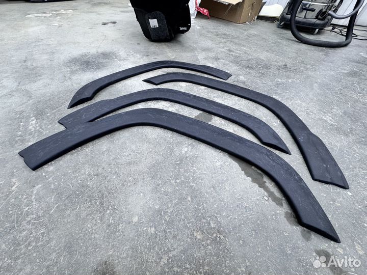 Фендера suzuki jimny