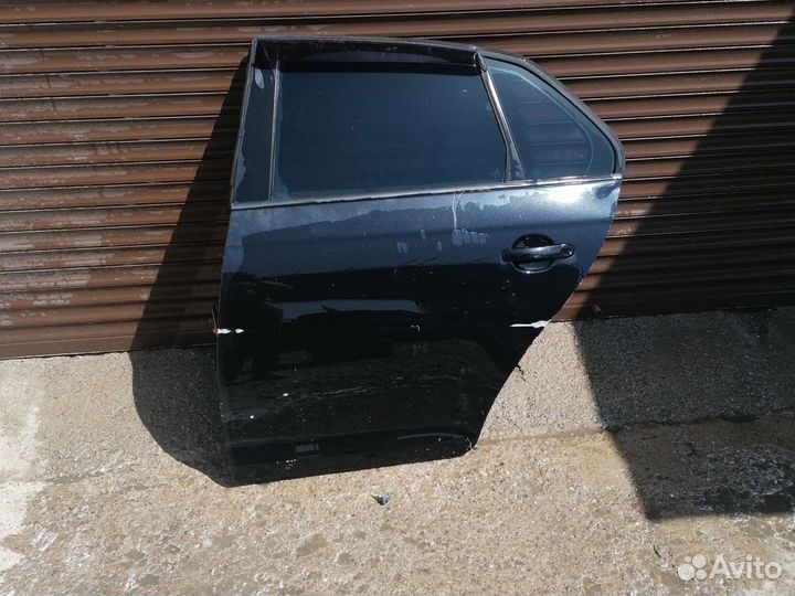 Дверь задняя левая фольцваген джетта 5