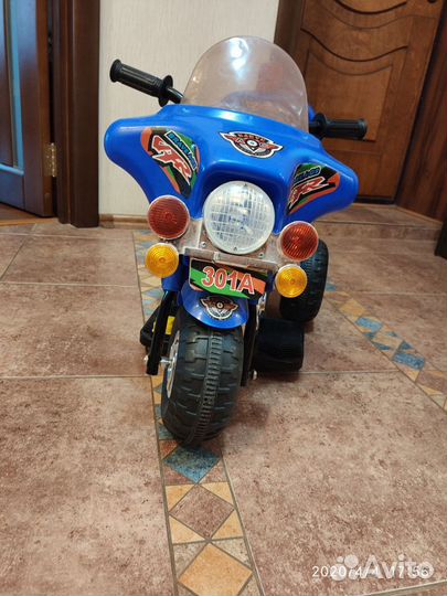 Электромобиль-трицикл VFR