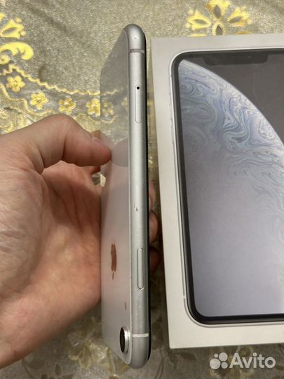 iPhone Xr, 128 ГБ