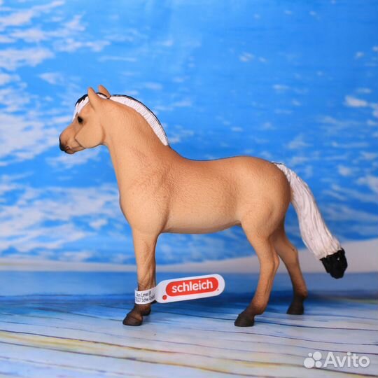 Лошадь Schleich 13979 - Норвежский Фьорд, Мерин