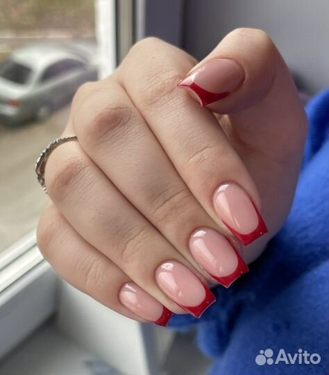 Маникюр педикюр