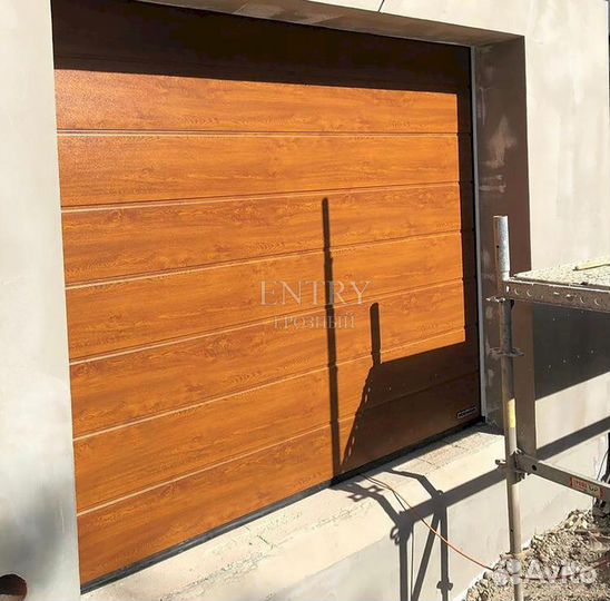 Ворота гаражные секционные