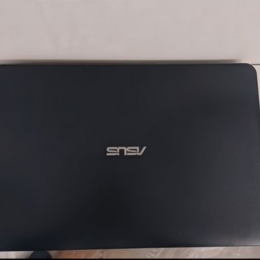 Ноутбук asus