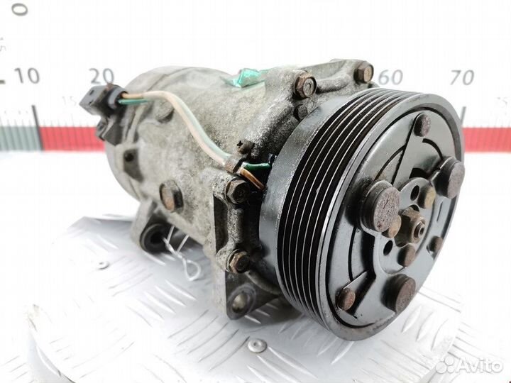 Компрессор кондиционера для Volkswagen Polo 3