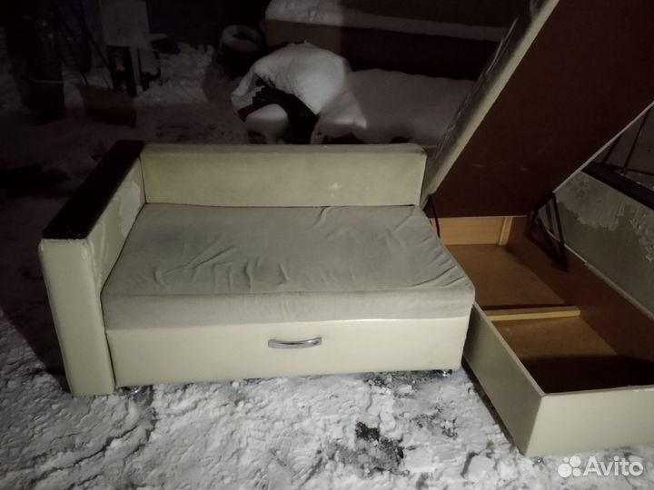 Угловой диван бу