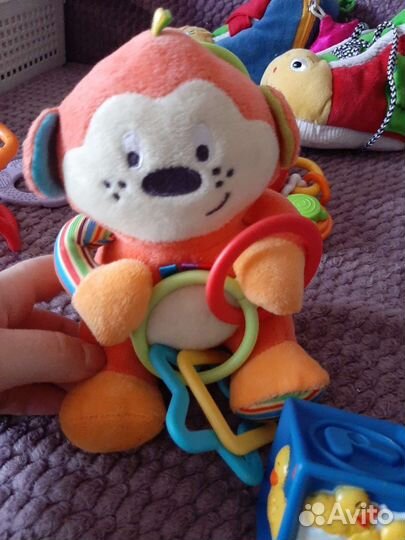 Развивающие игрушки для малышей