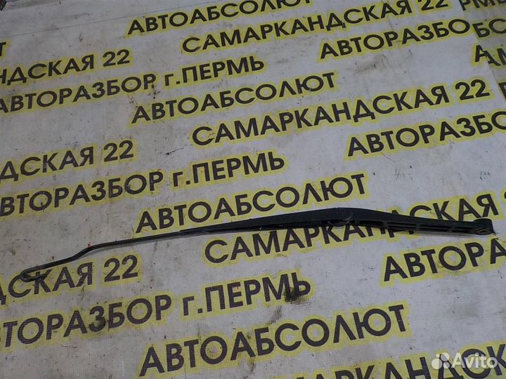 Поводок стеклоочистителя передний правый Opel Vec