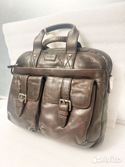 Сумка очень качественая из кожи через плече