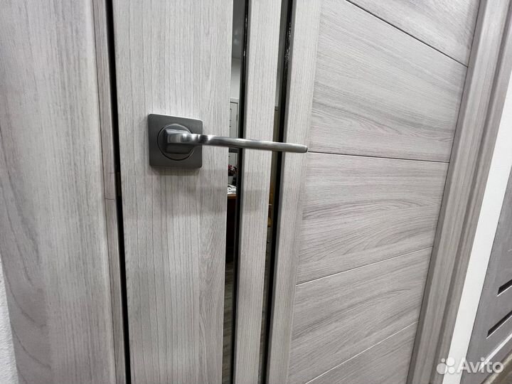 Дверь межкомнатная со стеклом