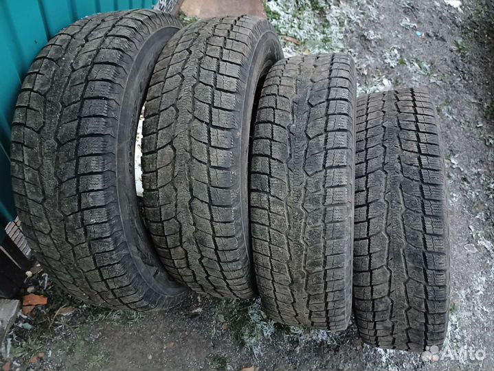 Toyo Observe GSi-6 LS 225/75 R16 104H