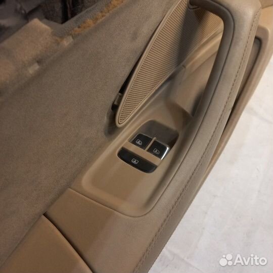 Обшивка двери задняя левая Audi A8 S8