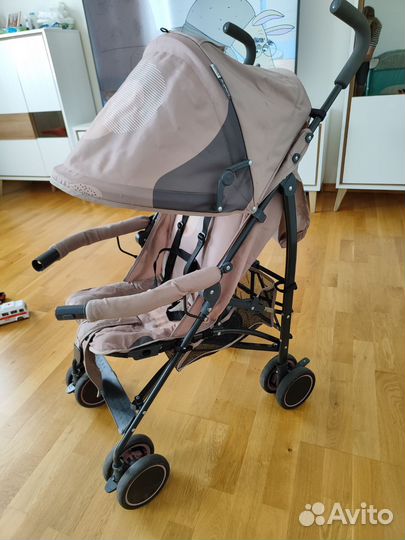 Прогулочная коляска трость