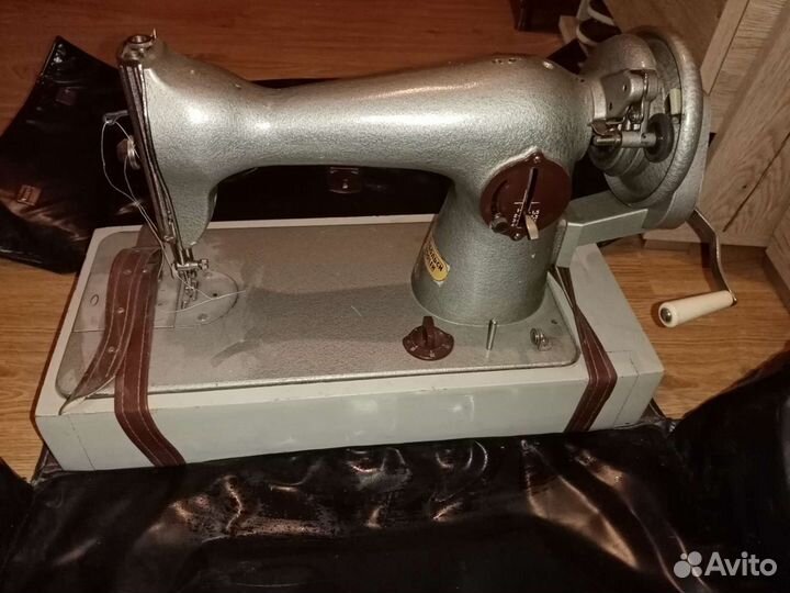 Швейная машина Подольск