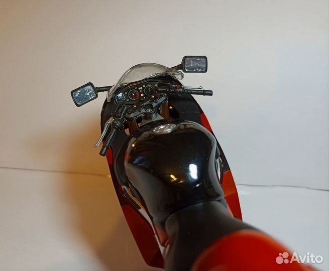 Модель мотоцикла 1 12 Suzuki hayabusa