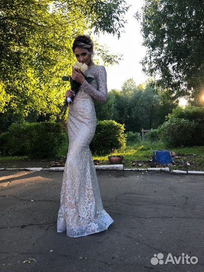 Вечернее платье